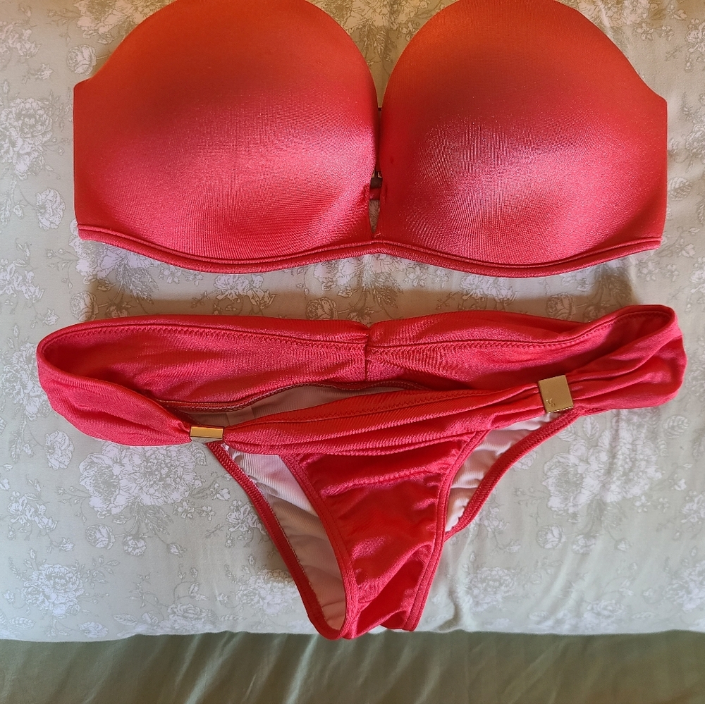 VS Bombshell Bikini